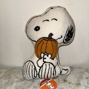 Peanuts Snoopy With Pumpkin Sherpa Decorative Fall Pillow